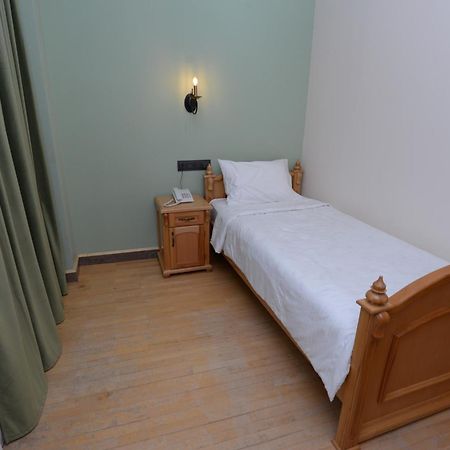 Old Avenue Hotel 기우므리 외부 사진