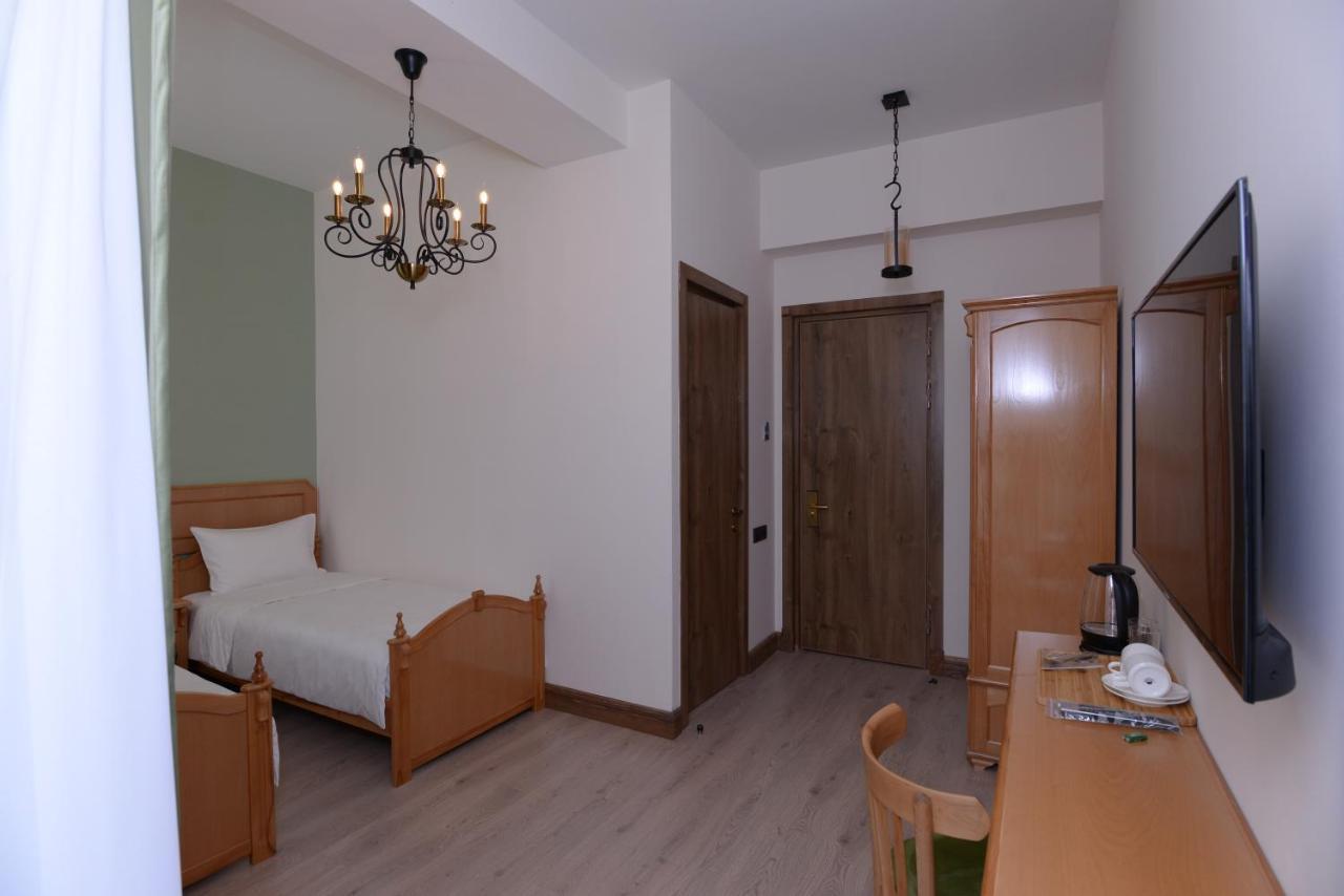 Old Avenue Hotel 기우므리 외부 사진