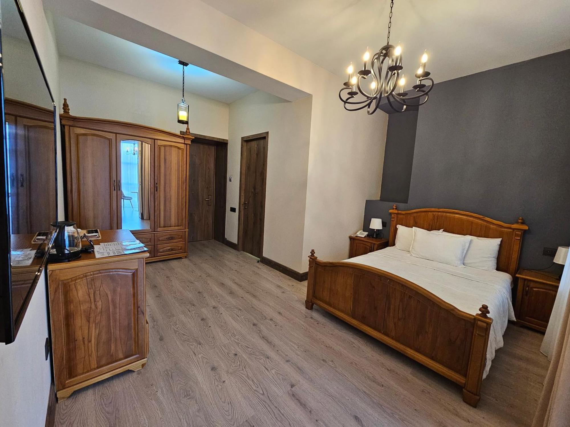 Old Avenue Hotel 기우므리 외부 사진