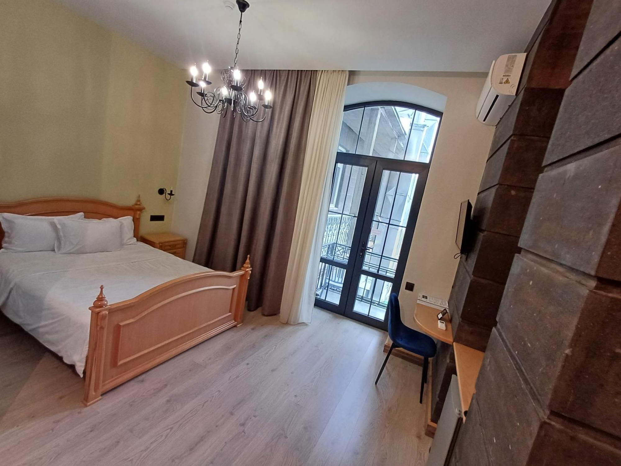 Old Avenue Hotel 기우므리 외부 사진