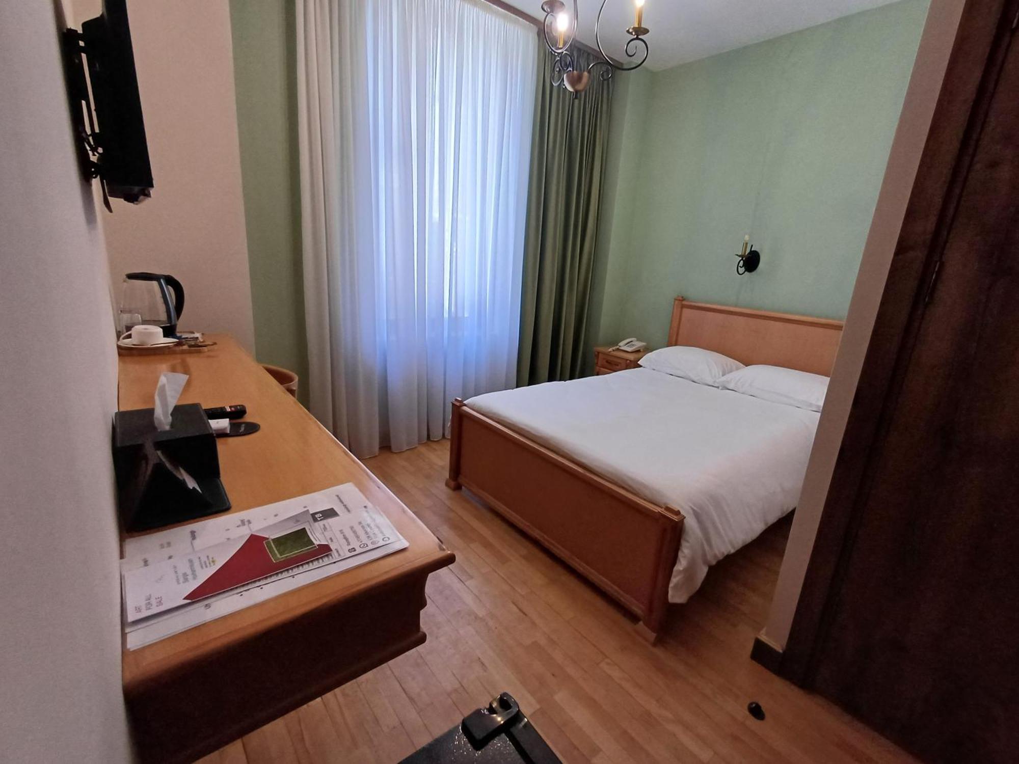 Old Avenue Hotel 기우므리 외부 사진