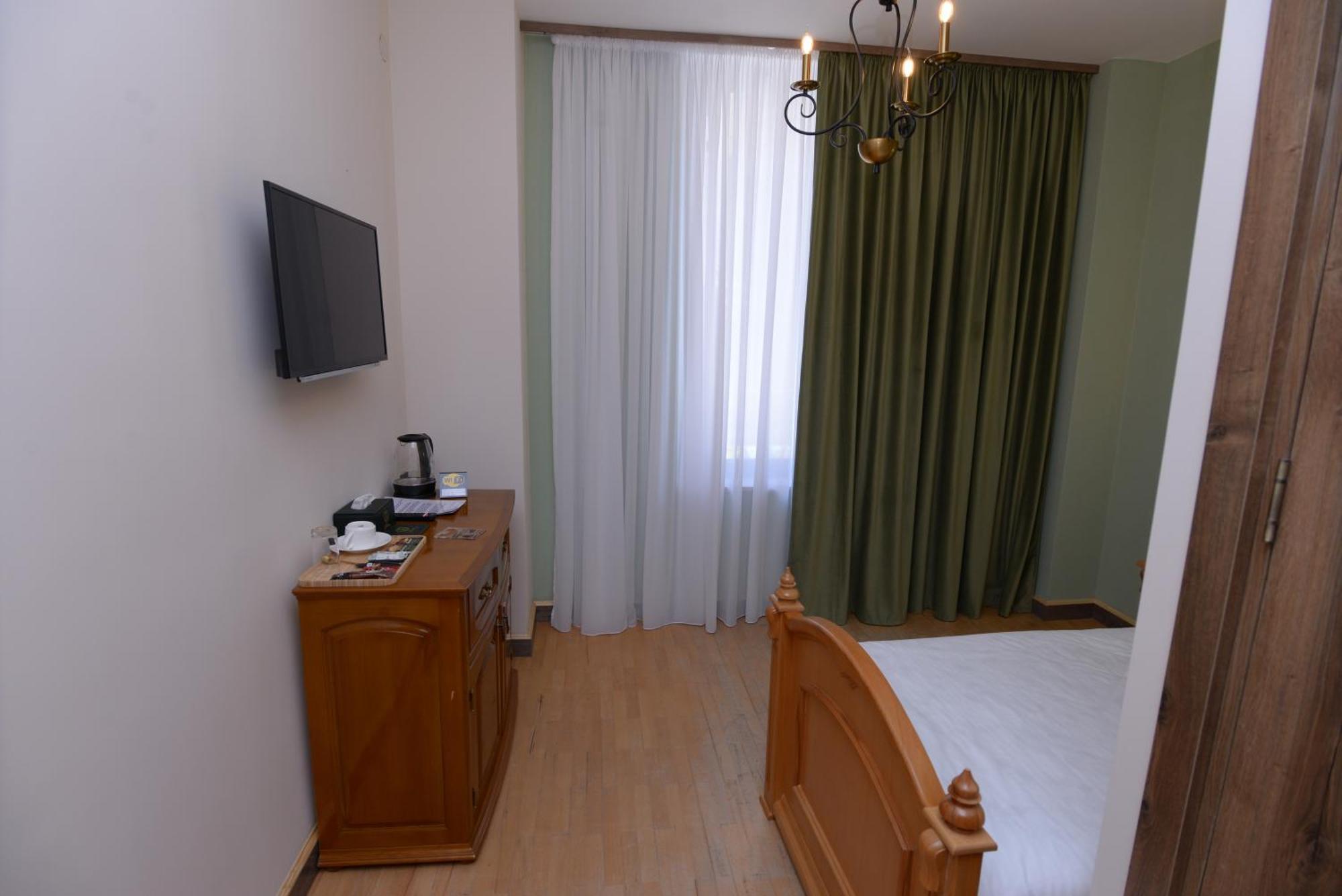 Old Avenue Hotel 기우므리 외부 사진
